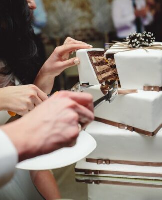 First Wedding Anniversary Cakes