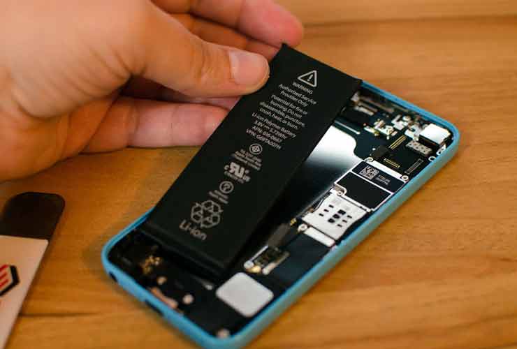 How to Replace an iPhone Battery like a Pro
