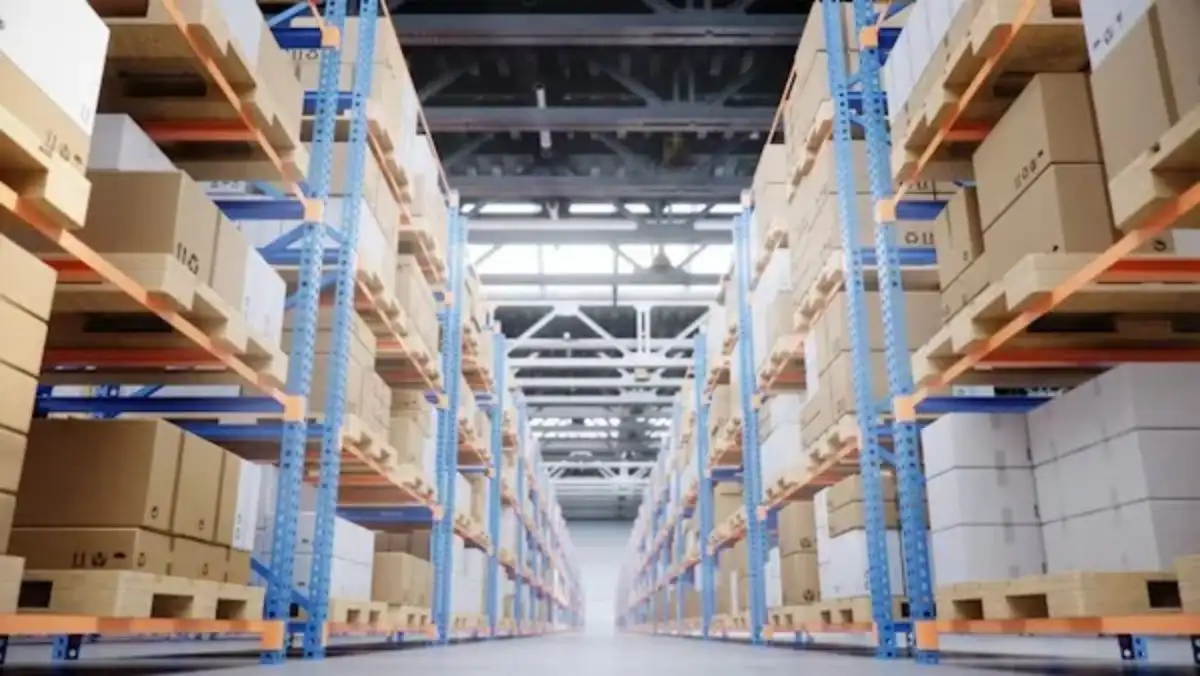 storage-racks-in-warehouse